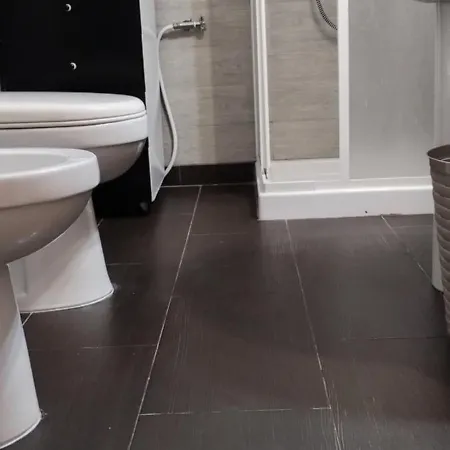 Con Bagno Ingresso Autonomo 게스트하우스 타란토